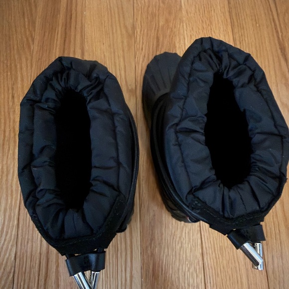 Moncler Faux Fur Lined Winter Snow Boots - Picture 4 of 6